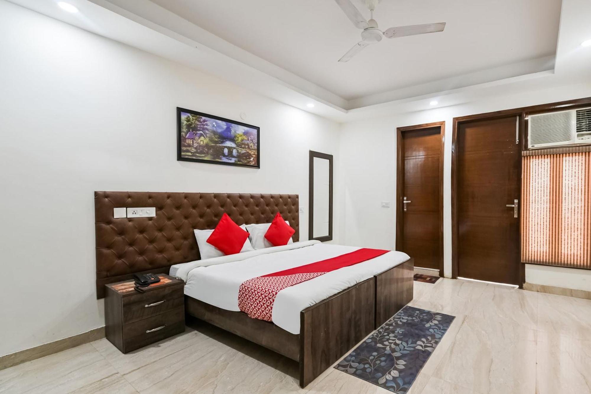 Hotel O Premium Rooms Chhatarpur Yeni Delhi Dış mekan fotoğraf